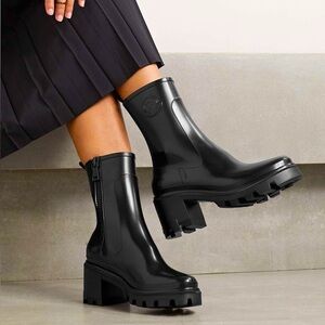 MONCLER Loftgrip Red Rubber Waterproof Ankle Heel Chunky Rain Boots sz 40